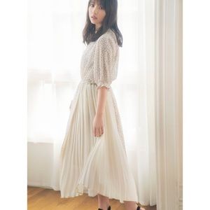 NWT GRL Pleated Polka Dot Dress Size Large